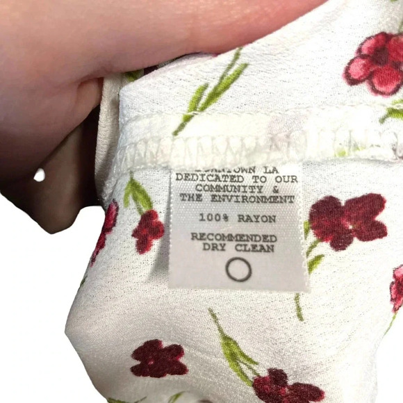 Flynn Skye Kirsty‎ Ruched Tie Front Top in Dream Lover Floral Print Size Small - Picture 8 of 8
